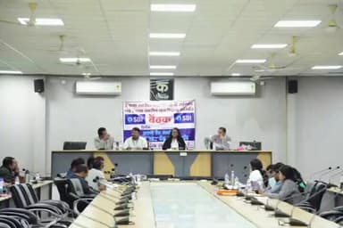 कोंडागांव: कलेक्टर की अध्यक्षता में जिला स्तरीय परामर्शदात्री समिति की बैठक संपन्न हुई