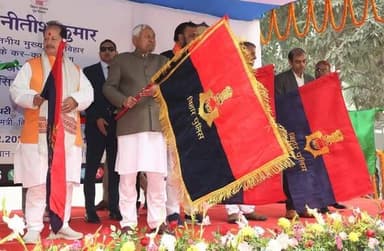 1 अणे मार्ग से अपराध अनुसंधान में सहायता हेतु 34 मोबाइल फॉरेंसिक वाहनों का लोकार्पण किया और हरी झंडी दिखाकर रवाना किया।
...