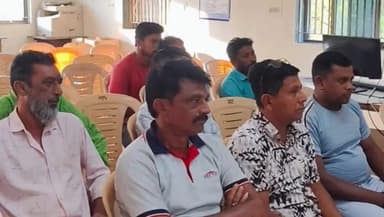 હાંસોટ: હાંસોટ પોલીસ સ્ટેશન ખાતે સાયબર ક્રાઇમ અને સિનિયર સિટીઝન જાગૃતિ કાર્યક્રમ યોજાયો હતો.