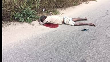 గంగాధర నెల్లూరు: శ్రీరంగరాజపురం మండలం గంగమ్మ గుడి సమీపంలో టు వీలర్ గుర్తు తెలియని వాహనం ఢీకొని తీవ్ర గాయాలు