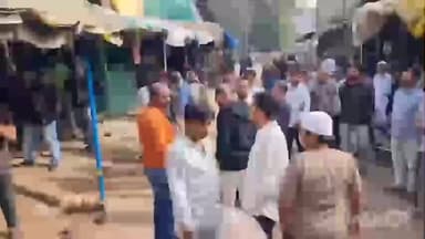 આણંદ શહેર: મોટી શાકમાર્કેટમાં મહાનગરપાલિકા દ્વારા કાચા પાકા દબાણો હટાવાયા