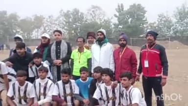 एकंगरसराय: तेल्हाड़ा में त्रिपोलिया गोयल क्लब केशोपुर ने फुटबॉल टूर्नामेंट में जहानाबाद को 3-1 से हराकर खिताब जीता