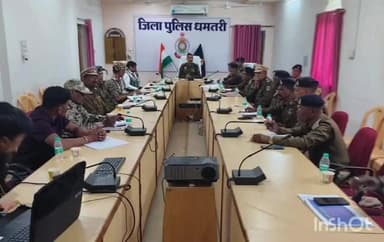 धमतरी: जिले के नक्सल प्रभावित क्षेत्रों में प्रभावी नियंत्रण के लिए एसपी ने बैठक कर बनाई रणनीति