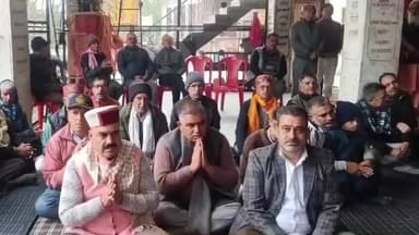 बड़सर: बड़सर में राष्ट्रीय स्वयंसेवक संघ द्वारा हिंदू सम्मेलन का आयोजन किया गया, विधायक इन्द्रदत्त लखनपाल ने की शिरकत