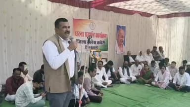 बड़वानी: मनरेगा का नाम बदलने पर जिला कांग्रेस का केंद्र सरकार के खिलाफ प्रदर्शन, कांग्रेसियों ने बताया साजिश