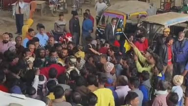 পাণ্ডবেশ্বর: পাণ্ডবেশ্বরে টোটো রেজিস্ট্রেশন নিয়ে বিক্ষোভ, প্রশাসনকে হুঁশিয়ারি জিতেন্দ্র তেওয়ারির