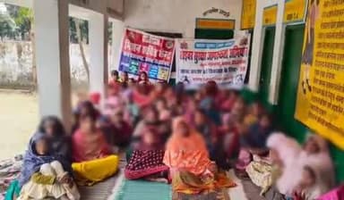 शोहरतगढ़: थाना शोहरतगढ़ की मिशन शक्ति पुलिस टीम ने शोहरतगढ़ में महिला जागरूकता कार्यक्रम किया