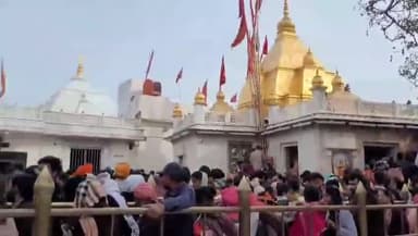 स्वारघाट: विश्व विख्यात शक्तिपीठ श्री नैना देवी में रविवार को 20 हजार श्रद्धालुओं ने किए माता के दर्शन