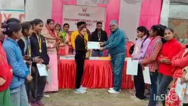 नानपारा: रुपईडीहा में देहात इंडिया ने किशोरी टूर्नामेंट का आयोजन किया, शानदार प्रदर्शन पर टीम को मिला पुरस्कार