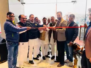 व्यापारिक प्रतिष्ठान के शुभारम्भ के अवसर पर। #ग्रेटर_नोएडा_वेस्ट
On the occasion of inauguration of business establishment. @Greater_Noida_West
@Bhartiya_Kisan_Sangthan
#भारतीय_किसान_संगठन