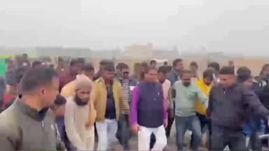 বেলডাঙা ১: রাত পোহালেই হুমায়ুনের দল ঘোষণা ও বেলডাঙায় রাজনৈতিক সমাবেশ তার আগে , ঘুরে দেখলেন মঞ্চ প্রস্তুতির কাজ