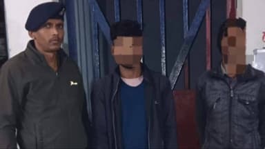 नबीनगर: हत्या के प्रयास कांड में बड़ी कार्रवाई: सोरी गांव से दो वांछित अभियुक्तों को किया गया गिरफ्तार