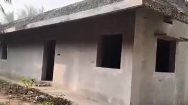 బి.దొడ్డవరంలో అసంపూర్తిగా వెల్నెస్ సెంటర్ భవనం