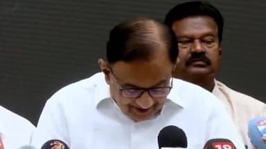 மயிலாப்பூர்: காந்தியை பாஜக மீண்டும் ஒரு முறை கொன்றுள்ளது - சத்திய மூர்த்தி பவனில் கொந்தளித்த பா.சிதம்பரம்