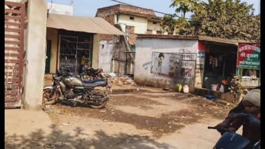 देवसर: देवसर बाजार के समदा में शराब दुकान बनी अशांति का केंद्र, रिहायशी इलाके में खुलेआम हंगामा, आबकारी और पुलिस पर सवाल