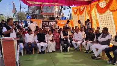 बालाघाट: मनरेगा समाप्ति के विरोध में कांग्रेस का प्रदर्शन, हनुमान चौक पर केंद्र सरकार के खिलाफ नारेबाजी