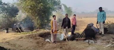 ଜୟପୁର: ଜୟପୁର ସଦର ଥାନା ଅନ୍ତର୍ଗତ ନିଳାଗୁଡା ଜଙ୍ଗଲରେ ଅବକାରି ଚଢ଼ାଉ, ମାଫିଆ ଚମ୍ପଟ