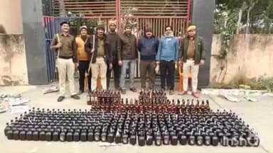 कलेर: वेलसार के पास अरवल पुलिस ने टेरानो गाड़ी से 290 लीटर विदेशी शराब बरामद की, 1 व्यक्ति गिरफ्तार