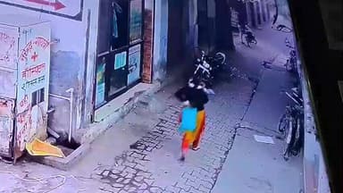 बिल्सी: नरेंद्र गायत्री अस्पताल के गेट से साइकिल चोरी, घटना सीसीटीवी कैमरे में कैद, पीड़ित ने पुलिस से की शिकायत