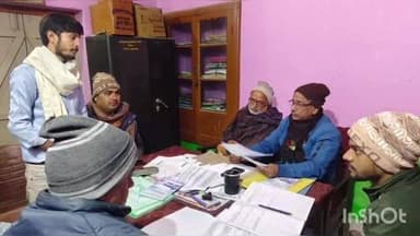 बखरी: विश्व बंधु पुस्तकालय बखरी में चुनाव के लिए उम्मीदवारों ने नामांकन कराया