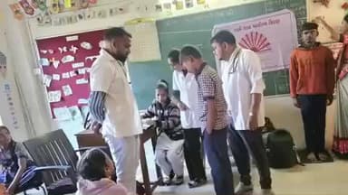 ગરબાડા: જેસાવાડા મુખ્ય પ્રાથમિક શાળા ખાતે આરોગ્ય વિભાગ દ્વારા કામેગામ આરોગ્યતેરણ અંતર્ગત કાર્યક્રમ કર્યો