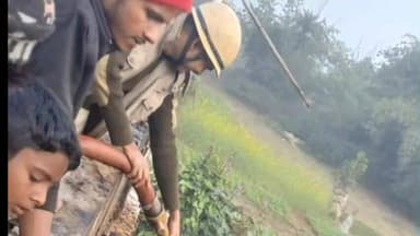 कोडरमा: कोडरमा के बेकोबार में घर की छत पर रखे पुआल में आग लगने से ₹20 हजार का नुकसान