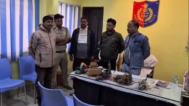 আউশগ্রাম ১: কাঠের আসবাবপত্রের দোকান থেকে চুরি যাওয়া যন্ত্রাংশ উদ্ধার করল গুসকরা ফাঁড়ির পুলিশ, স্বস্তিতে এলাকাবাসী