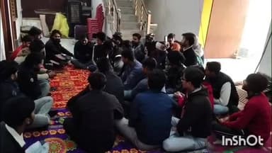 जलेसर: हिंदू ए. समूह ने निधौली चौराहा पर बैठक की, नायब तहसीलदार जलेसर को बांग्लादेशी घुसपैठियों के खिलाफ ज्ञापन सौंपा