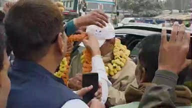 कुटुंबा: अंबा पहुंचे पूर्व सांसद आनंद मोहन, सतबहिनी मंदिर में पूजा-अर्चना की, समर्थकों ने किया भव्य स्वागत