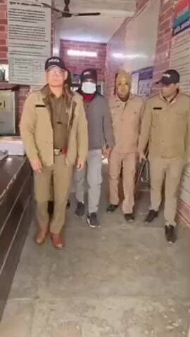 गदरपुर: गदरपुर थाना पुलिस और एसओजी की टीम ने फायरिंग के मुकदमे में फरार 10,000 के इनामी आरोपी को किया गिरफ्तार