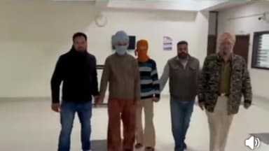 ਨਿਹਾਲ ਸਿੰਘਵਾਲਾ: ਮੋਗਾ ਪੁਲਿਸ ਦੇ ਥਾਣਾ ਸਦਰ ਵੱਲੋਂ ਕਾਰਵਾਈ ਕਰਦੇ ਹੋਏ ਦੋ ਵਿਅਕਤੀਆਂ ਨੂੰ ਨਜਾਇਜ਼ ਅਸਲੇ ਸਮੇਤ ਕੀਤਾ ਗ੍ਰਿਫ਼ਤਾਰ