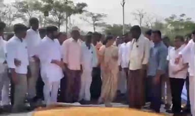 గద్వాల్: పంట కొనుగోలులో రైతులకు ఎలాంటి ఇబ్బందులు లేకుండా చూడాలి- కల్వకుంట్ల కవిత