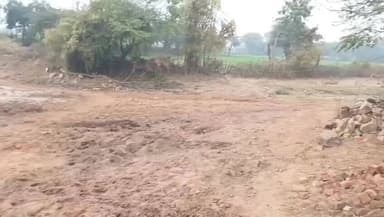 बिजावर: 75 लाख का पुल दो माह से अधर में, गड्ढे खोदकर रोका गया काम, ग्रामीण परेशान #jansamasya