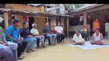 কমলপুর: কলাছড়ি নিবাসী পবিত্র বাদ্যকরের মৃত্যু সংবাদ পেয়ে তাঁর বাড়িতে গিয়ে পরিবারের সদস্যদের সমবেদনা জানালেন বিধায়ক