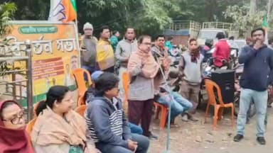 ঠাকুরপুকুর-মহেশতলা: ডায়মন্ডহারবার বিজেপি সংগঠনিক জেলার পক্ষ থেকে বাটানগর মল্লিক বাজার এলাকায় পরিবর্তন সভার আয়োজন করা হয়