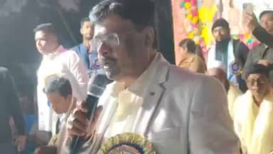 বিষ্ণুপুর ১: ভান্ডারিয়া কাস্তেকুমারী গ্রাম পঞ্চায়েতের প্রধানের উদ্যোগে প্রধান কাপের শুভ উদ্বোধন করলেন বিধায়ক দিলীপ মন্ডল।