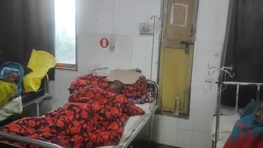 अकलेरा: बावड़ी खेड़ा गांव में मामूली बात पर भतीजे ने चाचा पर धारदार हथियार से हमला कर किया घायल, अस्पताल में भर्ती