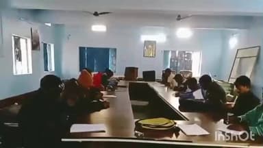 सोनुआ: सोनुआ के बोइकोडा पंचायत भवन में ग्राम पंचायत कम्युनिटी मोबिलाइजर पद के लिए परीक्षा आयोजित