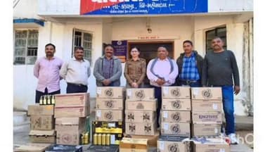 કડાણા: રાયણના પાણી ગામે કારમાં લઈ જવા તો વિદેશી દારૂનો જથ્થો ઝડપાયો