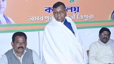 অমরপুর: অমরপুর মন্ডল কার্যালয়ে শক্তি কেন্দ্র ভিত্তিক কার্যকরতাদের নিয়ে SIR সম্পর্কিত সাংগঠনিক সভায় বিধায়ক