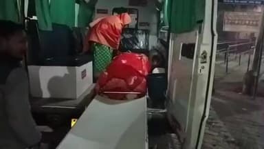 सीतापुर: तालगांव इलाके में तेज रफ्तार चार पहिया वाहन ने सड़क पर ऑटो को मारी जोरदार टक्कर, महिला सहित तीन लोग हुए घायल