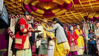 কোলাঘাট: কোলাঘাট সিদ্ধা শশীভূষণ উচ্চ মাধ্যমিক বিদ্যালয় প্রাঙ্গনে শ্রী শ্রী চৈতন্য মহোৎসবের শুভ উদ্বোধনী উপস্থিত রাজ্যের মন্ত্রী