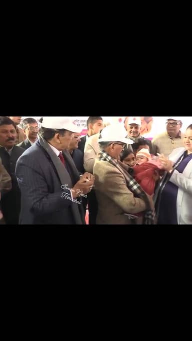 राष्ट्रीय टीकाकरण दिवस के अवसर पर कमला नेहरू हॉस्पिटल शिमला में सघन पल्स पोलियो टीकाकरण अभियान का शुभारंभ करते हुए मुख्य...