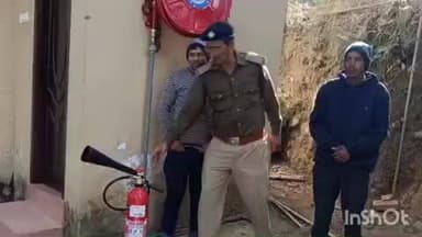 सल्ट: क्रिसमस और थर्टी फर्स्ट के दृष्टिगत फायर स्टेशनों ने कसी कमर, होटलों व होम स्टे का किया औचक निरीक्षण