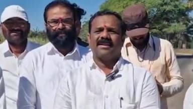 कोरेगाव: कोरेगावच्या उत्तर भागातील रस्त्यांची दयनीय अवस्था;अभियंत्यांना काळे फासणार,शिवसेना उद्धव बाळासाहेब ठाकरे पक्षाचा इशारा