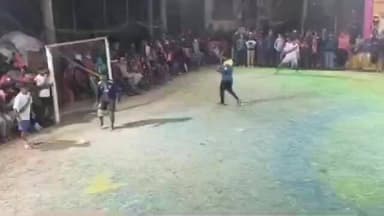 মগরাহাট ২: ছোট ব্যাসপুর এলাকায় স্টুডেন্ট ওয়েলফেয়ার সোসাইটির পক্ষ থেকে নকআউট ধাপাস বল প্রতিযোগিতার আয়োজন করা হয়।