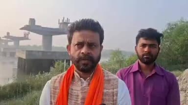 বাসন্তী: কেন্দ্রে রাজ্যের দড়ি টানাটানি থমকে রেল সম্প্রচারণের কাজ,রাজ্য বিজেপির মুখপাত্র দীপঙ্কর সরদার।