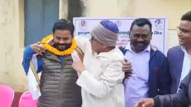 चाकुलिया: रूपुषकुंडी लैंपस में धान क्रय केंद्र का उद्घाटन, विधायक का भव्य स्वागत