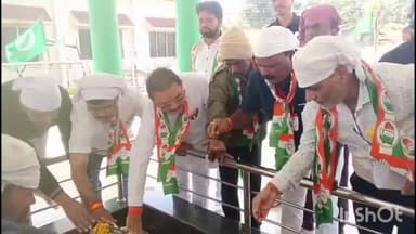 चिखलदरा: चिखलदरा नगरपालिकेत काँग्रेसचा झेंडा;शेख अब्दुल नगराध्यक्षपदी विजयी,दर्ग्यावर चढविली चादर