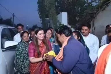 सहसपुर लोहारा: ग्राम वीरेंद्रनगर में गुरु घासीदास जयंती समारोह आयोजित, विधायक भावना बोहरा रहीं शामिल, जैतखाम की विधिवत पूजा-अर्चना